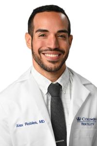 Alex Robles, MD Profile Headshot
