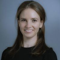 Laura Sinkman, LCSW Profile Headshot